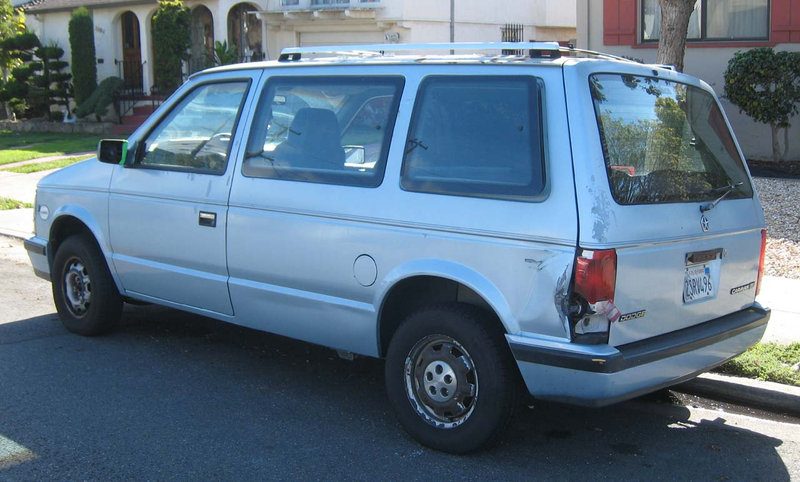 Illustration for article titled 1990 Dodge Caravan LE